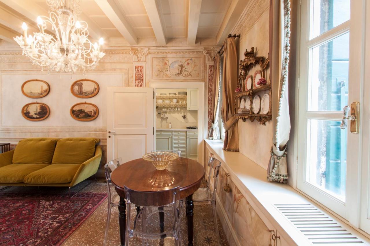 Explore Venice From A Sophisticated Hideaway In San Polo Luaran gambar
